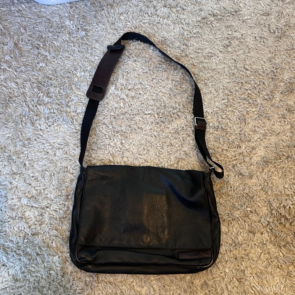 Tuscan's Black Pebbled Leather Messenger Bag Adjustable Crossbody Italy
